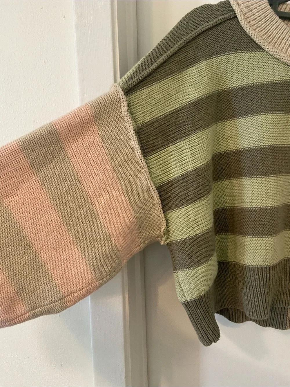 Papermoon LIKE NEW bold pastel stripe balloon sleeve crop sweater size S boxy